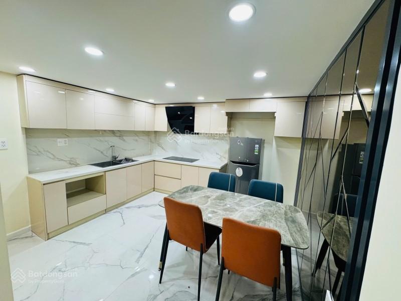 Bán nhà tân bình hxh 45m2 3 tầng ngang 4m 3 pn sát mt đẹp phạm văn hai 5.45 tỷ.