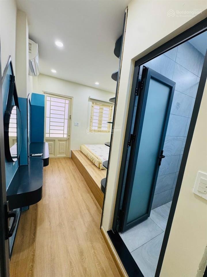 Bán nhà tân bình hxh 45m2 3 tầng ngang 4m 3 pn sát mt đẹp phạm văn hai 5.45 tỷ.