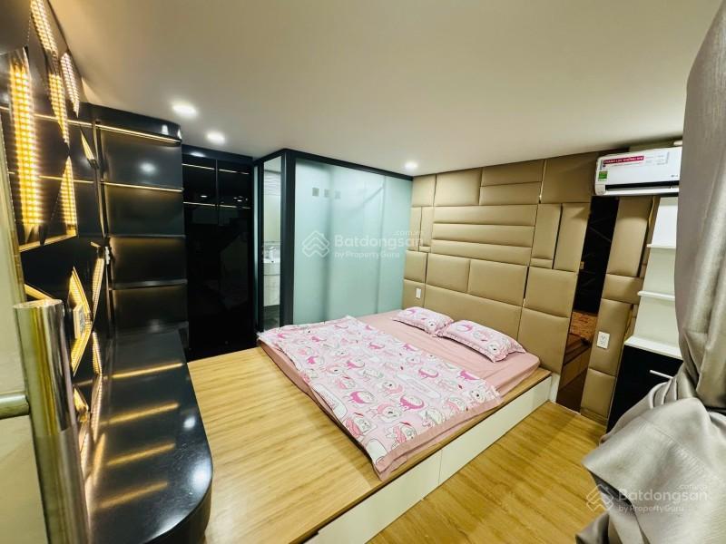 Bán nhà tân bình hxh 45m2 3 tầng ngang 4m 3 pn sát mt đẹp phạm văn hai 5.45 tỷ.