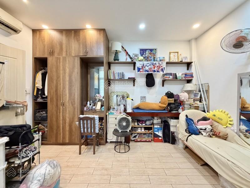 Bán nhà bình thạnh oto vào nhà 75m2 4 tầng ngang 4.2m kd vạn kiếp 9.5 tỷ.
