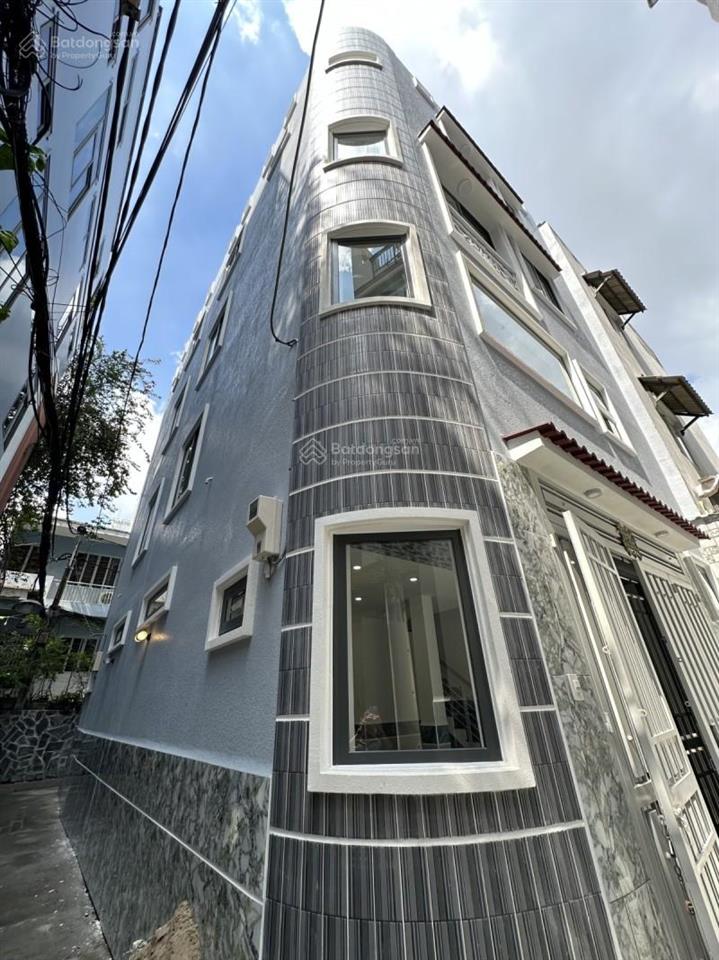 Bán nhà quận 3 hxh 60m2 5 tầng ngang 6m 4 pn đẹp mới ở ngay trần quang diệu gấp bán 8.2 tỷ.