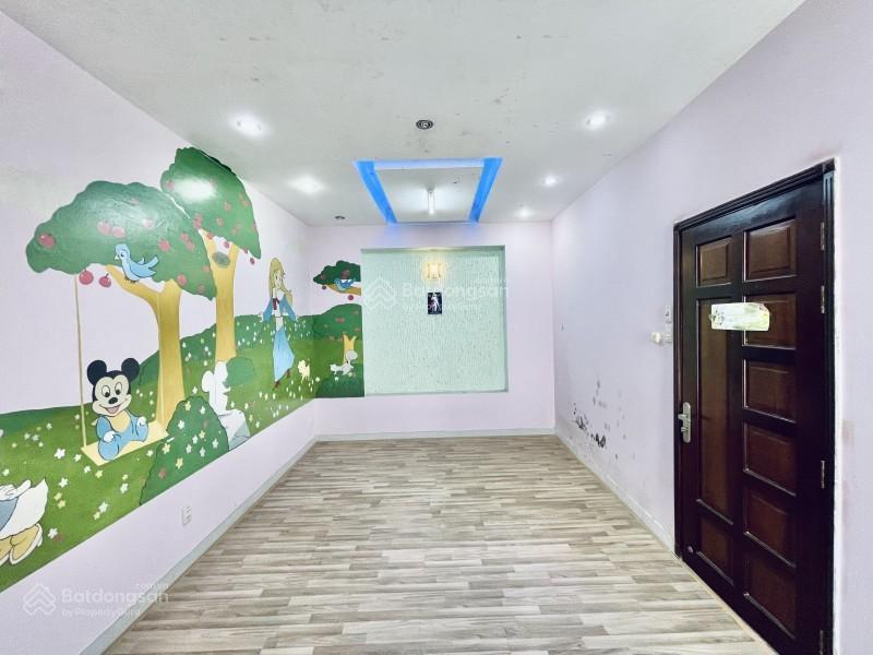 Bán nhà bình thạnh hxh 70m2 4 tầng ngang 5.2m nở hậu sát mt ngô đức kế 9.8 tỷ.