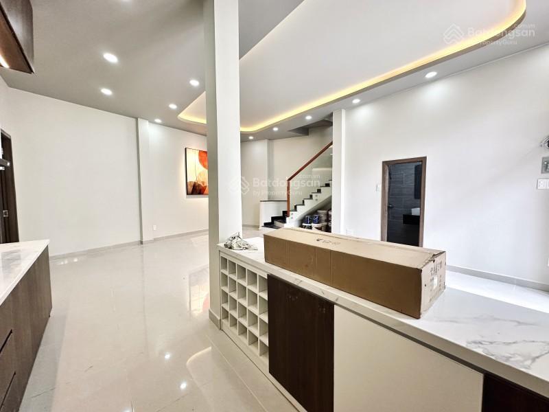 Bán nhà phú nhuận hẻm 3m 70m2 ngang 5.5m nở hậu 4 pn sát mt đẹp lung linh phan tây hồ 7.3 tỷ
