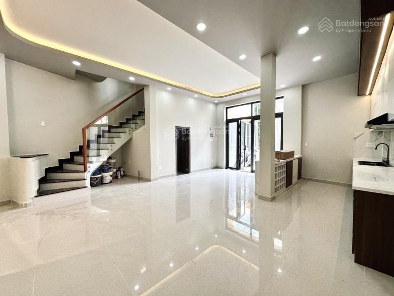 Bán nhà phú nhuận hẻm 3m 70m2 ngang 5.5m nở hậu 4 pn sát mt đẹp lung linh phan tây hồ 7.3 tỷ