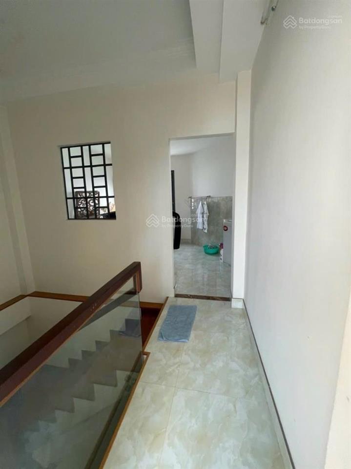 Bán nhà phú nhuận oto vào nhà 50m2 4 tầng 5 pn hẻm thông kd đoàn thị điểm gấp bán 9.3 tỷ.