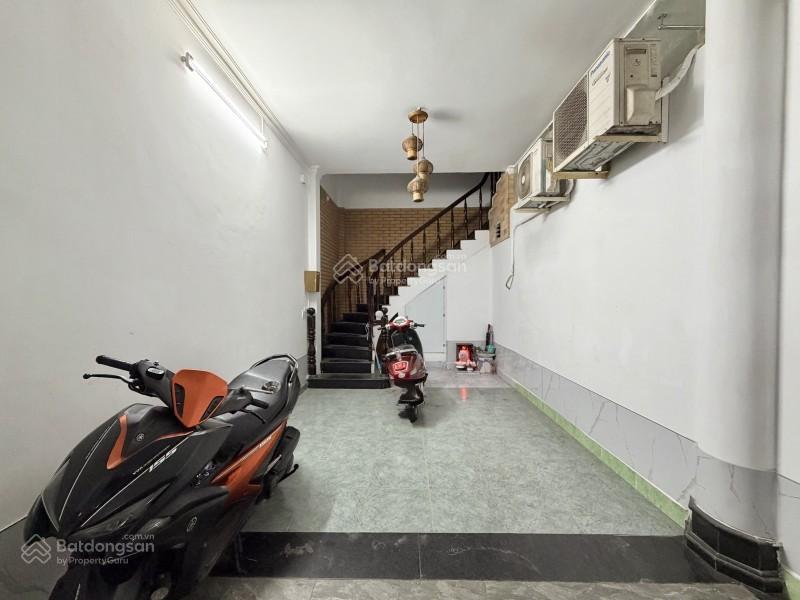 Bán nhà phú nhuận hxh 60m2 4 tầng ngang gần 8m sát mt dân trí cao đào duy anh gấp bán 7.2 tỷ