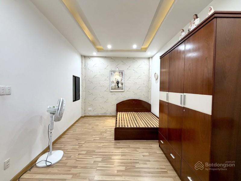 Bán nhà phú nhuận hxh 95m2 3 tầng nở hậu 7m 4 pn sát mt phan đình phùng 9.5 tỷ