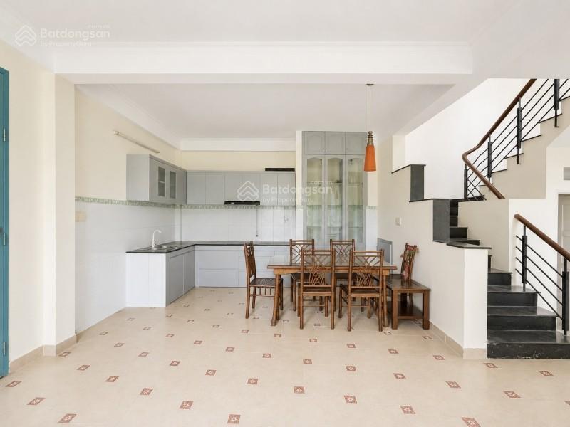Bán nhà tân bình hxh 100m2 3 tầng ngang 6.6m 4 pn sát mt trương công định ngợp bank gấp bán 8.8 tỷ