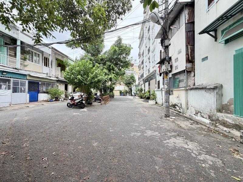 Bán nhà phú nhuận ô tô vào nhà 80m2 3 tầng nở hậu 5m, 5 pn phan xích long 13.5 tỷ.
