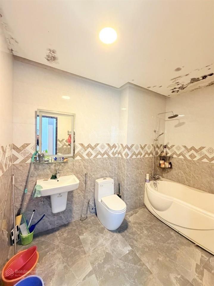Bán nhà mặt tiền 72m2 4 tầng ngang 4.5m kd đỉnh phạm văn hai chỉ 13.9 tỷ