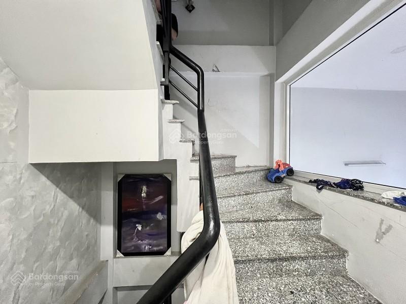 Bán nhà phú nhuận ô tô vào nhà 40m2 5 tầng ngang 6,7m 4 pn kd đỉnh sát mt trần kế xương 7.5 tỷ.