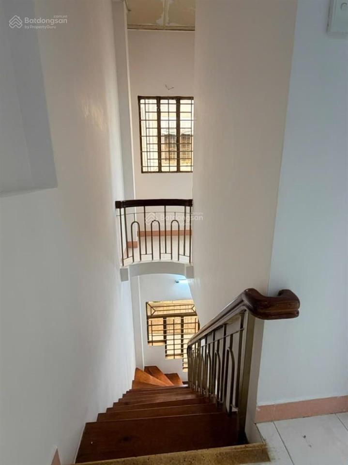 Bán nhà phú nhuận hẻm to thông 45m2 2 tầng ngang 4.5m 3 pn đẹp ll phan đình phùng gấp bán 5.8 tỷ