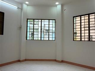 Bán nhà phú nhuận hẻm to thông 45m2 2 tầng ngang 4.5m 3 pn đẹp ll phan đình phùng gấp bán 5.8 tỷ