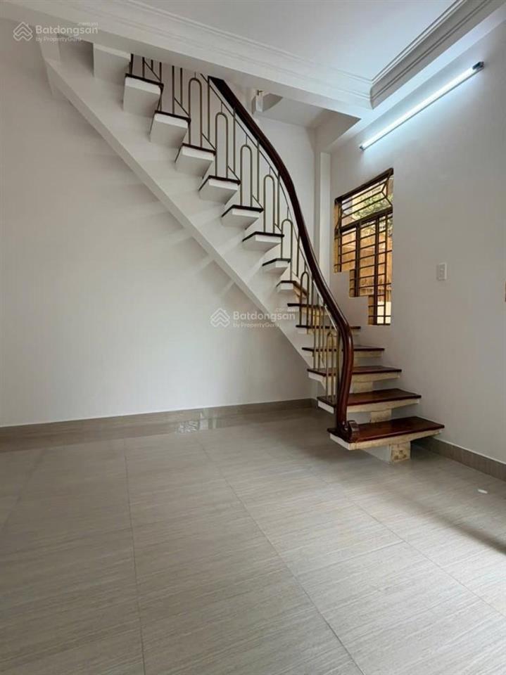 Bán nhà phú nhuận hẻm to thông 45m2 2 tầng ngang 4.5m 3 pn đẹp ll phan đình phùng gấp bán 5.8 tỷ