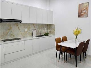 Khu vip bình thạnh giáp q1, 60m2, 2 tầng btct, nở hậu 5m, giá chỉ 6. x tỷ (thương lượng)