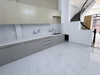 Nhà đẹp 4x14m, 3 tầng, hẻm xe hơi dân trí cao, sát mặt tiền nơ trang long