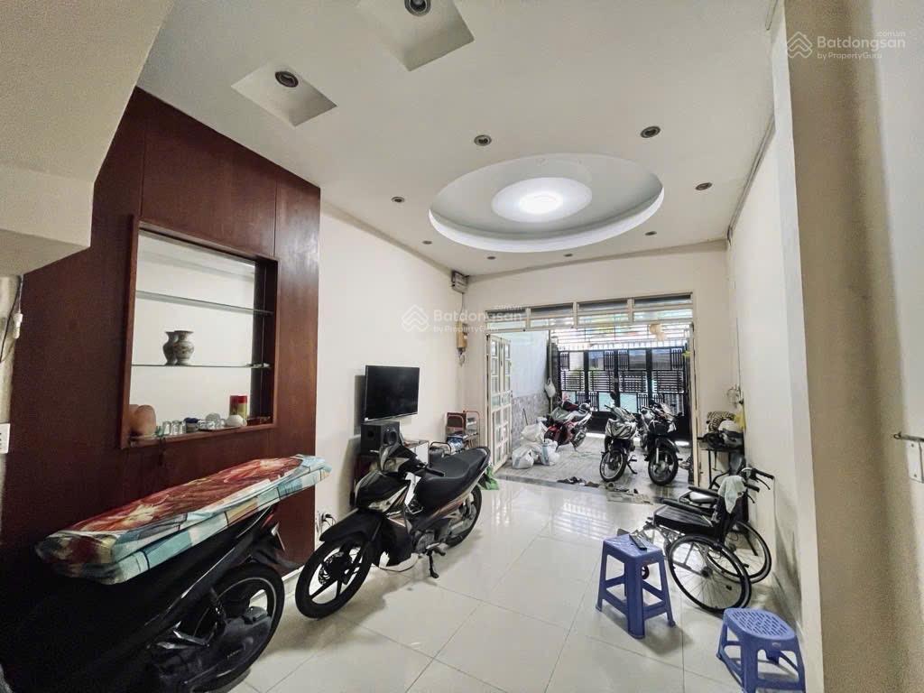 Nhà đẹp 3 tầng, 4x20, hxh tránh khu vip nguyễn văn đậu, pháp lý chuẩn, hoàn công đủ