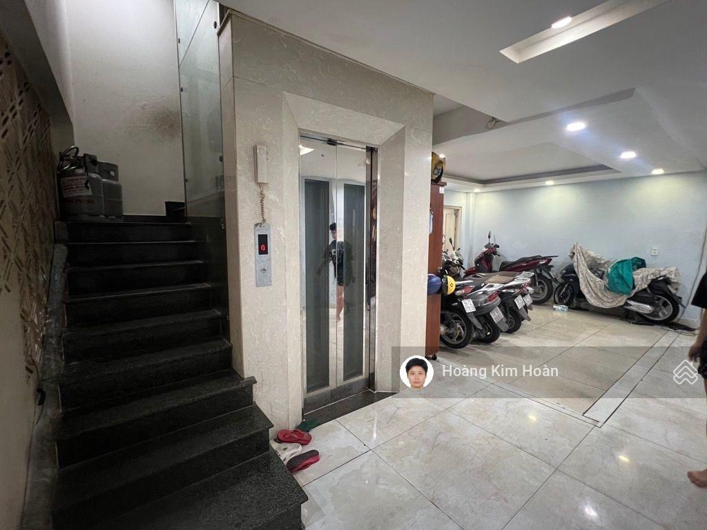 Toà chdv khu phan xích long, 5 tầng thang máy, 120m2 đất cải tạo được 16pn chdv cao cấp