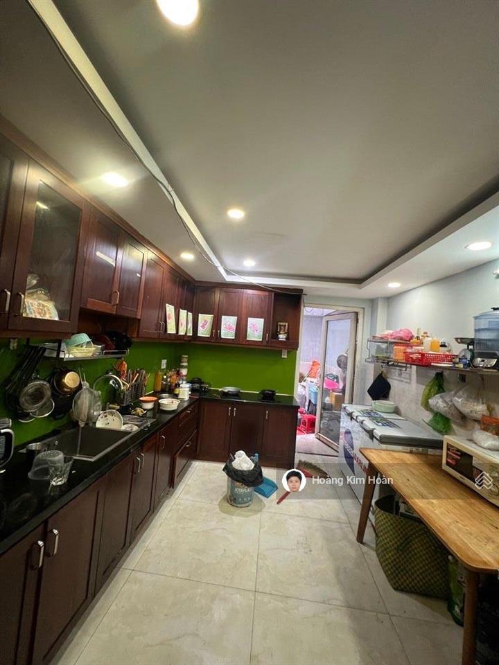 Toà chdv khu phan xích long, 5 tầng thang máy, 120m2 đất cải tạo được 16pn chdv cao cấp