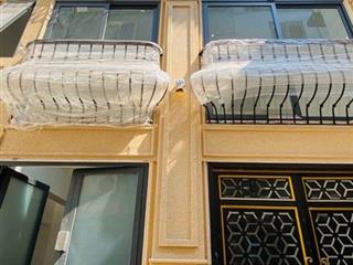 Vùng lõi trung tâm, toà nhà chdv 25 phòng, ngang bề thế 6m thang máy vivu, sát mặt tiền đường