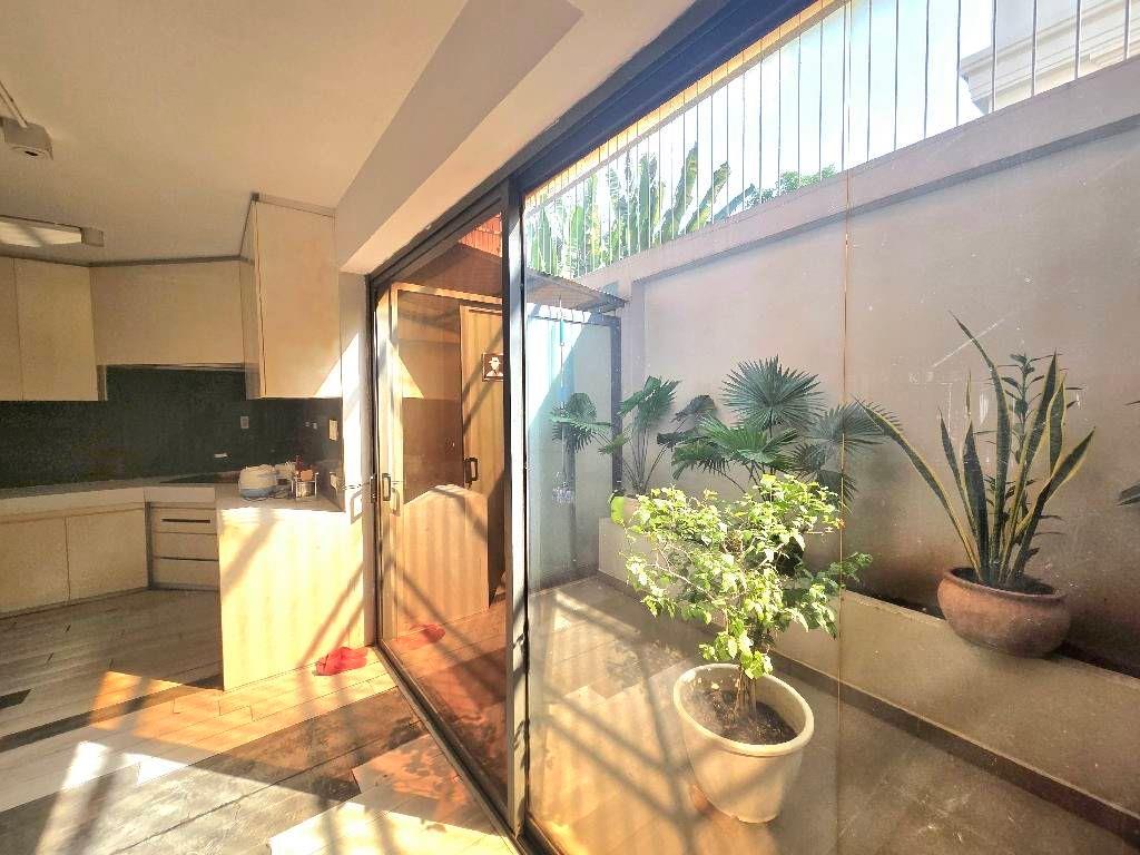 Khu biệt thự phân lô ven sông, xe tải quay đầu, ngang 8m, 143m2 x 4 tầng bề thế