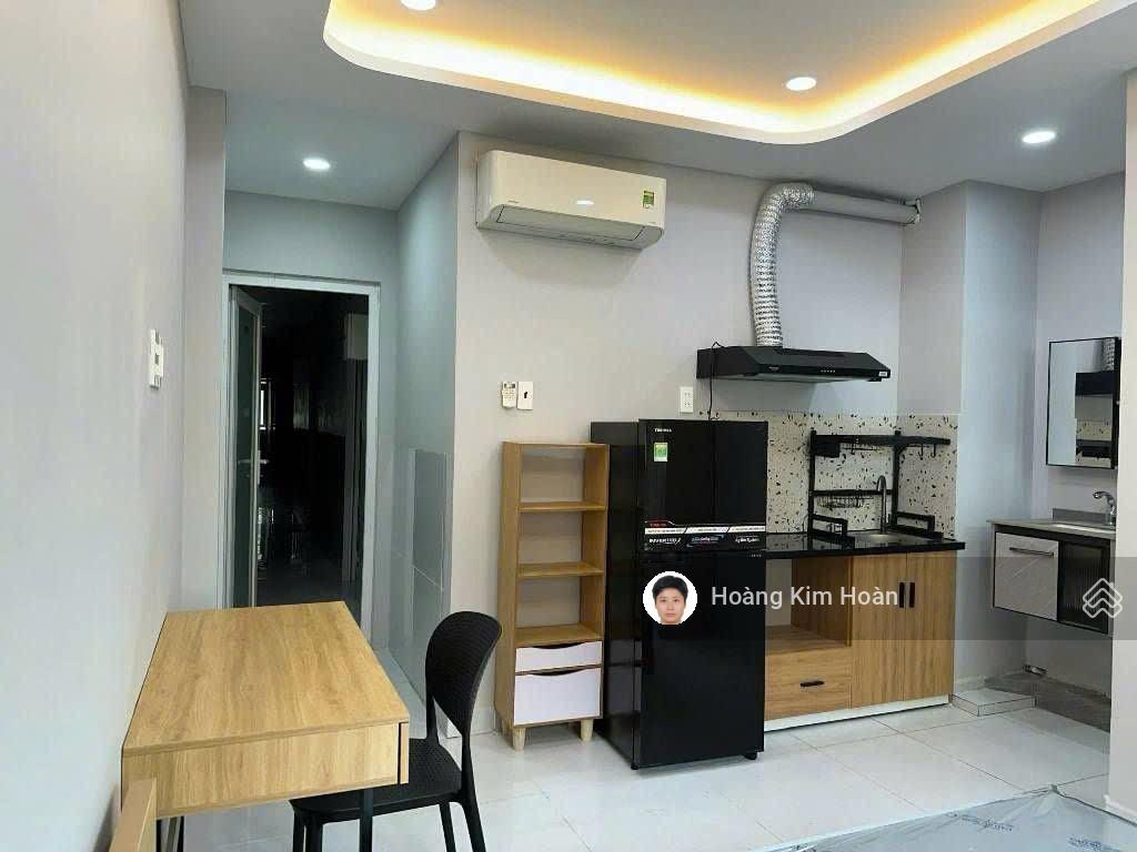 Tòa chdv 6 tầng với 21pn khép kín, hxh 8m 1 trục ra mặt tiền, pccc đạt chuẩn, dòng tiền 135tr/tháng