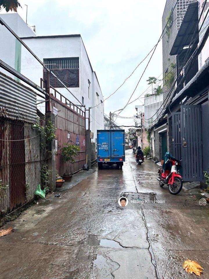 Lô đất 36mx28m , hxh tránh cách mặt tiền chỉ 50m, khuôn đất vuông đẹp, tặng nhà 2 tầng trên đất