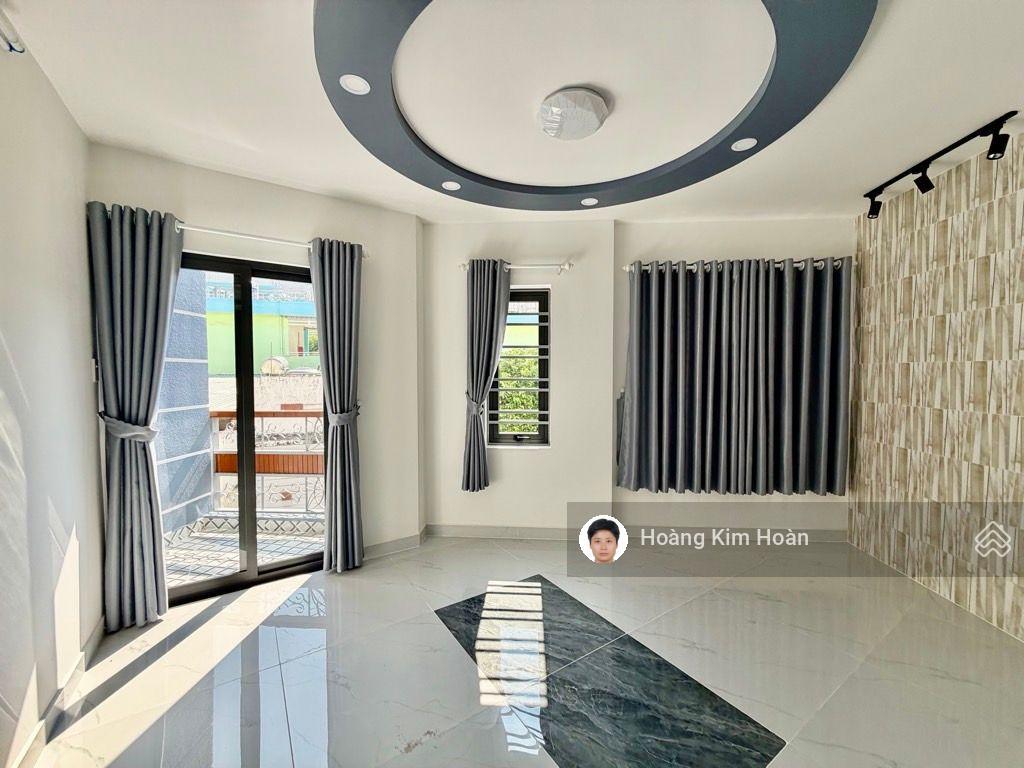 Ngang khủng hơn 6m, hẻm trước nhà 6m, vị trí cực đỉnh đường trương quốc dung, 5 tầng bề thế