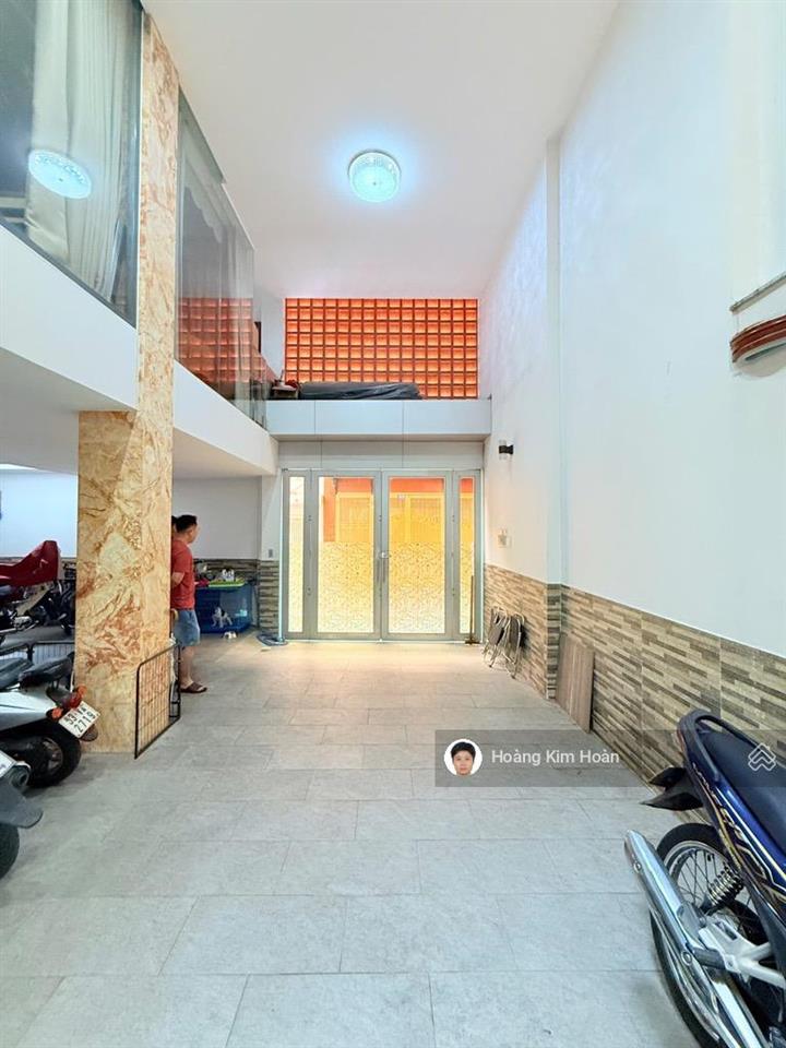 Giá tốt!! biệt thự phố 8,5x13m, hxh trải nhựa 6m, 6 tầng thang máy, sát mặt tiền trục phan đăng lưu
