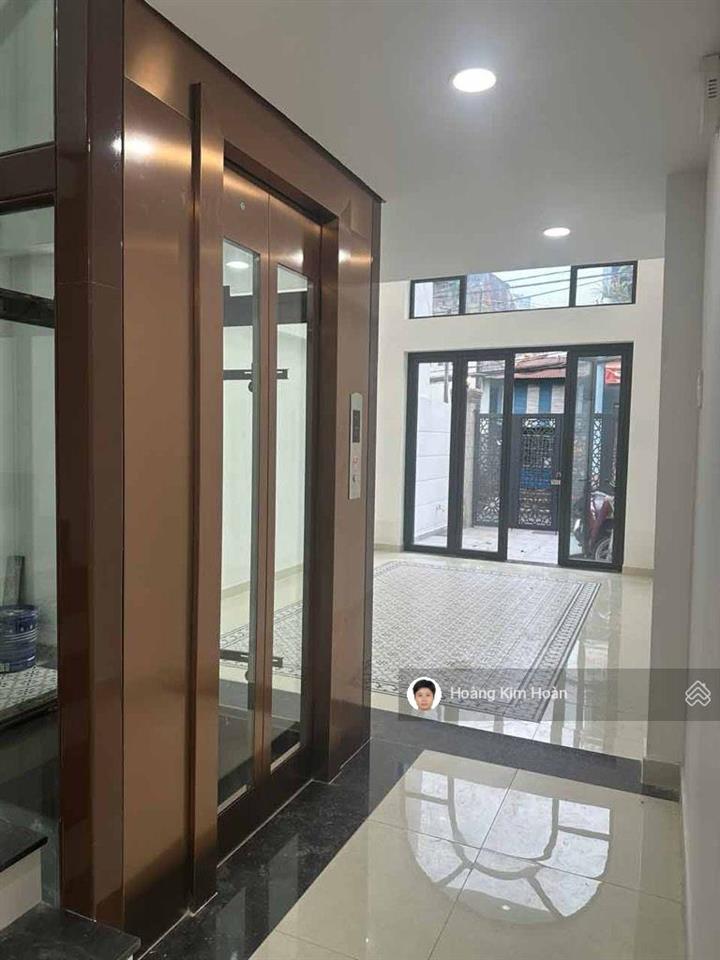 Nhà view landmark 81, vị trí kim cương giáp q1, 73m2, 6 tầng thang máy gồm 10 phòng chdv cao cấp