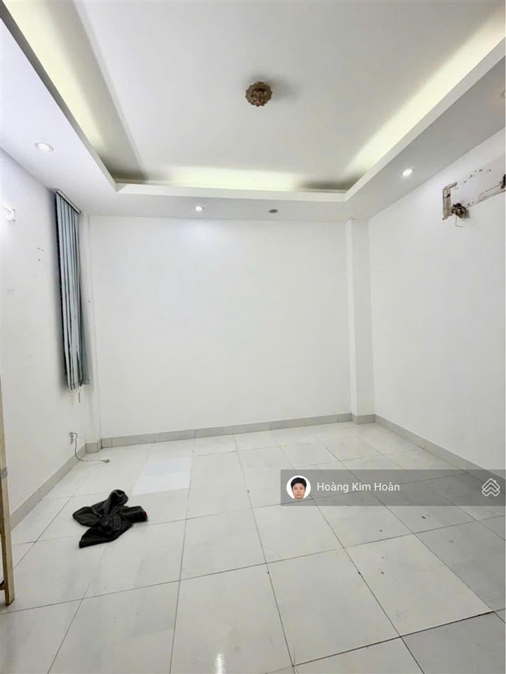 Chdv 5 tầng gồm 8pn/8wc khép kín, thông số vàng, vị trí đắt giá sát mặt tiền đường lớn