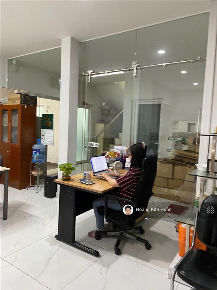 Mặt tiền góc phổ quangđào duy anh, ngang khủng 13m, biệt thự 3 tầng, khuôn đất vuông vức cực hiếm