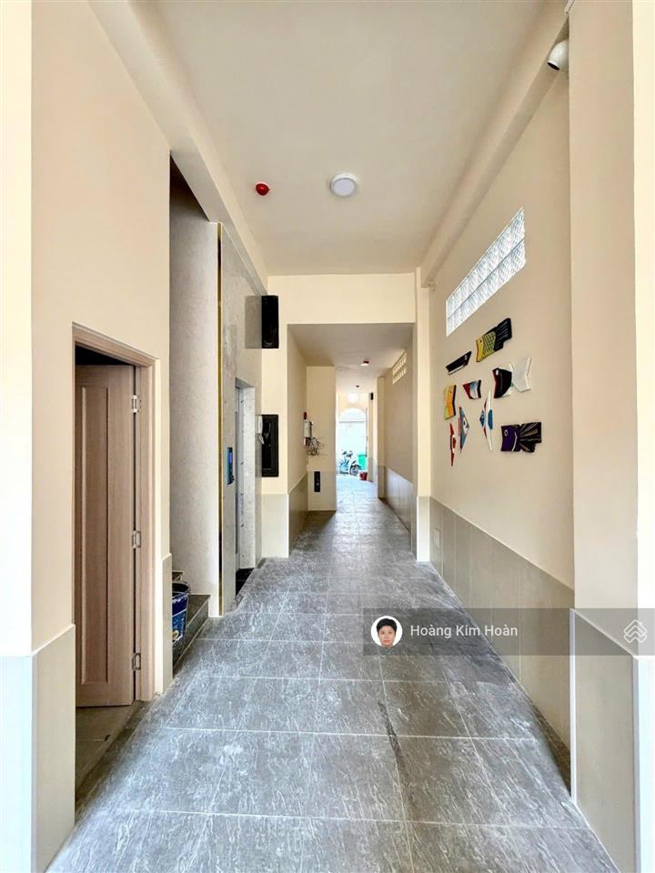 Tòa chdv hơn 110m2 đất,5 tầng có thể lên tới 14 phòng, dòng tiền ~87tr/tháng, cách mặt tiền chỉ 10m