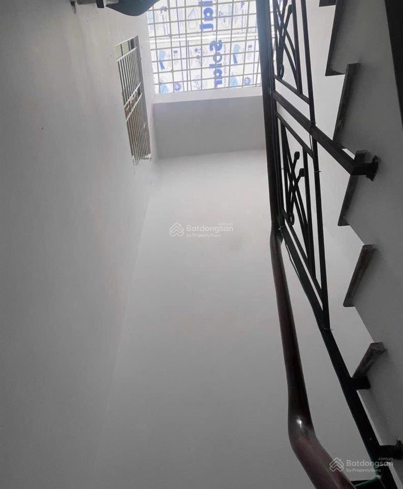 Hẻm xe tải thông giáp trục phan đăng lưu, 49m2 x 3 tầng đúc btct còn mới cứng, kinh doanh cực đỉnh