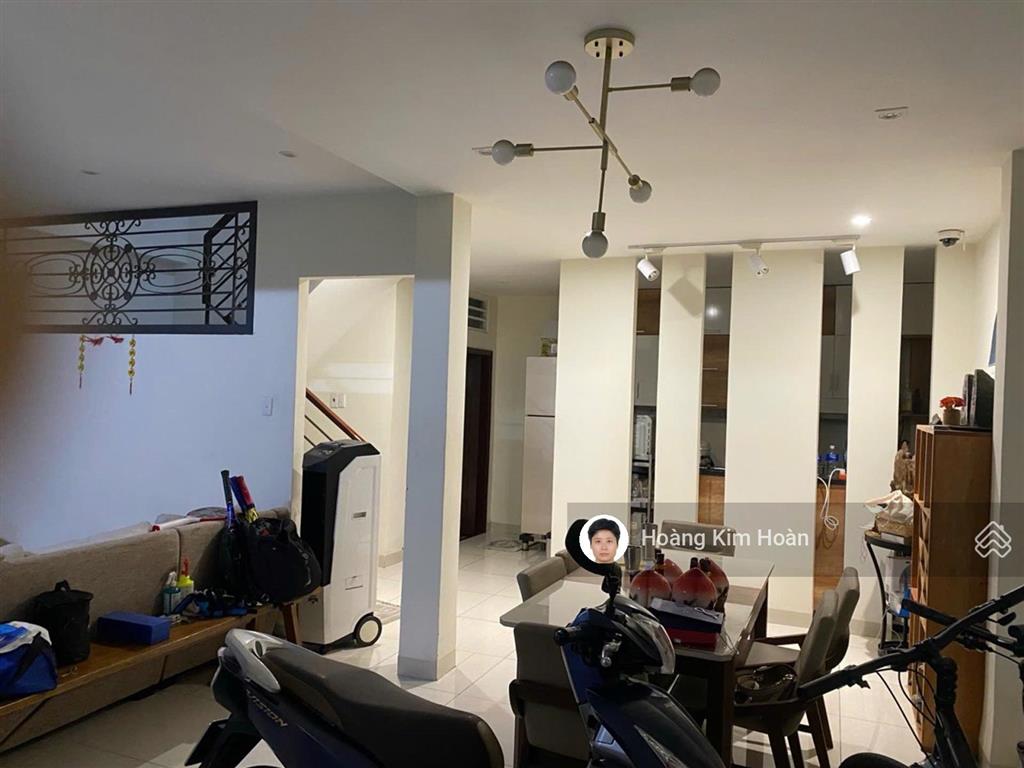 Vị trí kim cương!!! hxh 1 trục cách mặt tiền chỉ 20m, ngang khủng 7m, 65m2 x 4 tầng bề thế