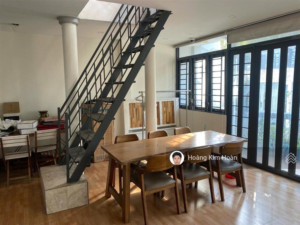 Vị trí kim cương!!! hxh 1 trục cách mặt tiền chỉ 20m, ngang khủng 7m, 65m2 x 4 tầng bề thế