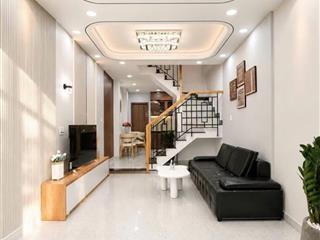 Ngay khu phan xích long sát q1, 40m2 x 2 tầng đúc btct, có phòng ngủ dưới trệt