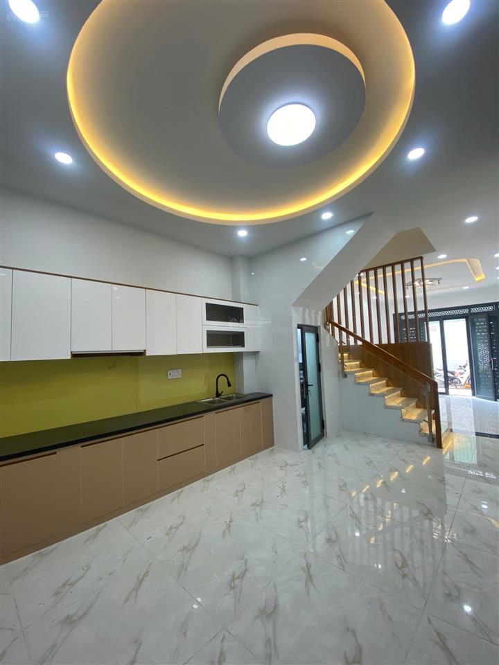 Hxhx cách mặt tiền chỉ 20m sát chợ bà chiểu, ô tô đậu đỗ ngày đêm, 4 tầng xây mới, ngang 4m bề thế