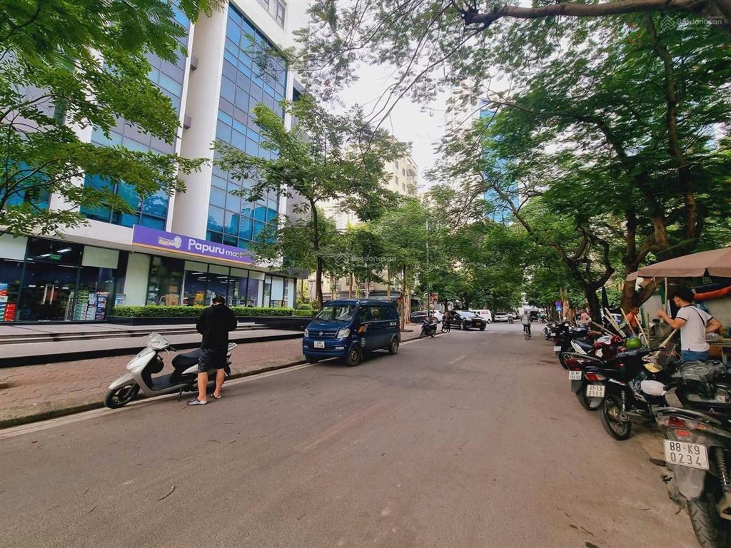 Bán mảnh đất vuông đẹp, mật ngõ ô tô tránh, vỉa hè, quận tây hồ cũ, 200m, mặt tiền 9m, giá 96 tỷ