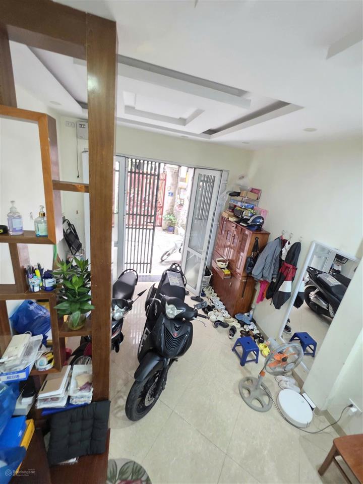 Bán nhà phố dương quảng hàm, ngõ rộng 3,5m, thông, kinh doanh tốt, 37m, 11,7 tỷ