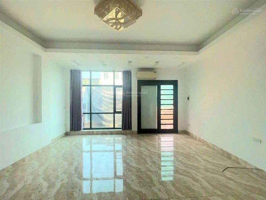 Bán nhà phân lô, ngõ ô tô tránh, nghĩa tân, cầu giấy, 35m 6 tầng 13 tỷ 300