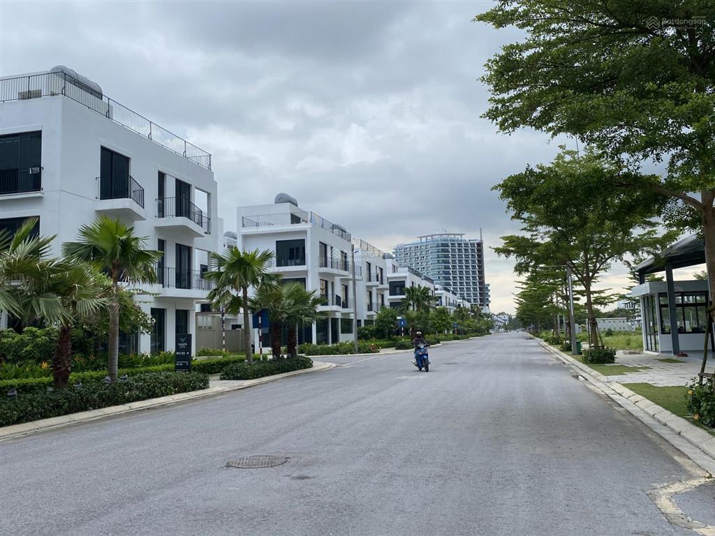 Bán bt tại vlasta sầm sơn đẹp không tỳ vết, dt 194m, mặt biển, sổ đỏ lâu dài, chỉ 12 tỷ