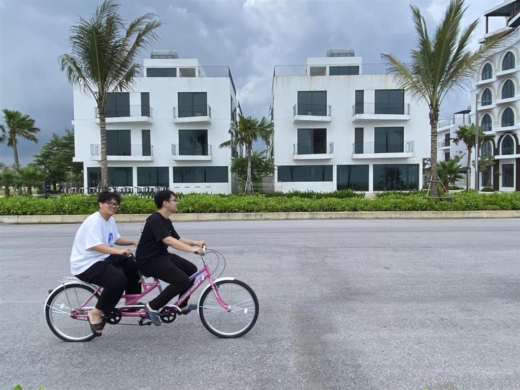 Bán bt tại vlasta sầm sơn đẹp không tỳ vết, dt 194m, mặt biển, sổ đỏ lâu dài, chỉ 12 tỷ