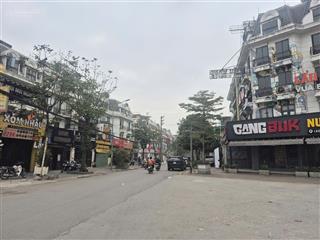 Liền kề ngõ 67 phùng khoang, trung văn vỉa hè rộng kinh doanh sầm uất đêm ngày 100m2 24 tỷ