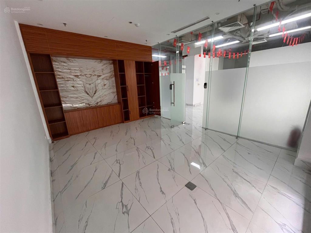 Vov mễ trì plaza nam từ liêm sàn văn phòng đẹp sổ đỏ lâu dài 190m2 nhỉnh 11 tỷ