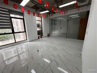 Vov mễ trì plaza nam từ liêm sàn văn phòng đẹp sổ đỏ lâu dài 190m2 nhỉnh 11 tỷ
