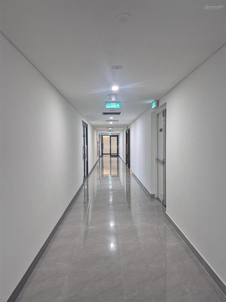 Rox tower 136 hồ tùng mậu cầu giấy sàn thương mại tiêu chuẩn 5 sao vị trí kim cương 240m² 11 tỷ