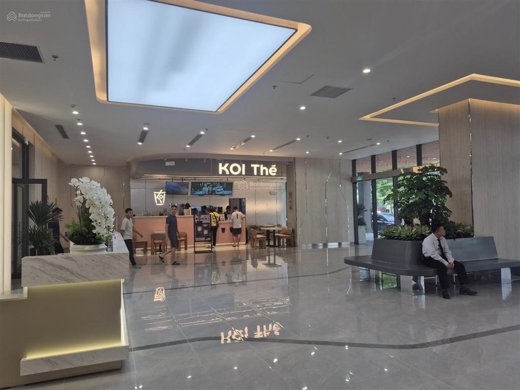 Rox tower 136 hồ tùng mậu cầu giấy sàn thương mại tiêu chuẩn 5 sao vị trí kim cương 240m² 11 tỷ