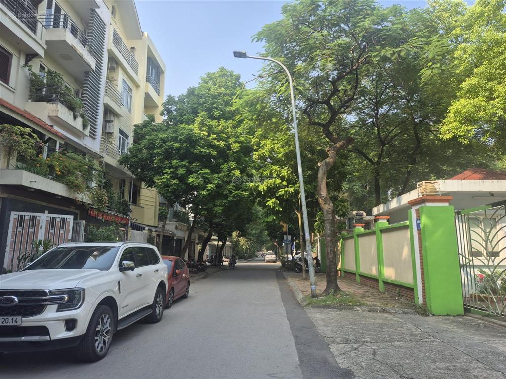 Nguyễn khuyến, văn quán, hà đông, bán liền kề phân lô vỉa hè kinh doanh đỉnh 105m 22 tỷ