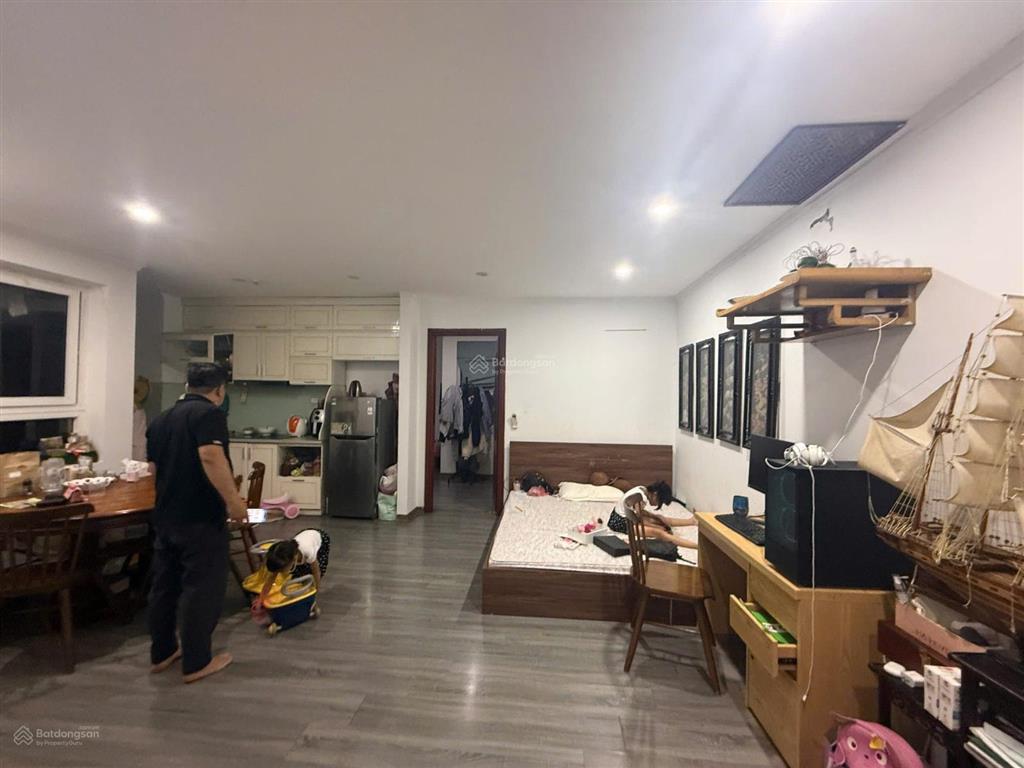 Bán chung cư cương kiên trung văn nam từ liêm căn hộ lô góc 2 ngủ nội thất tuyệt đẹp 70m chỉ 4.x tỷ